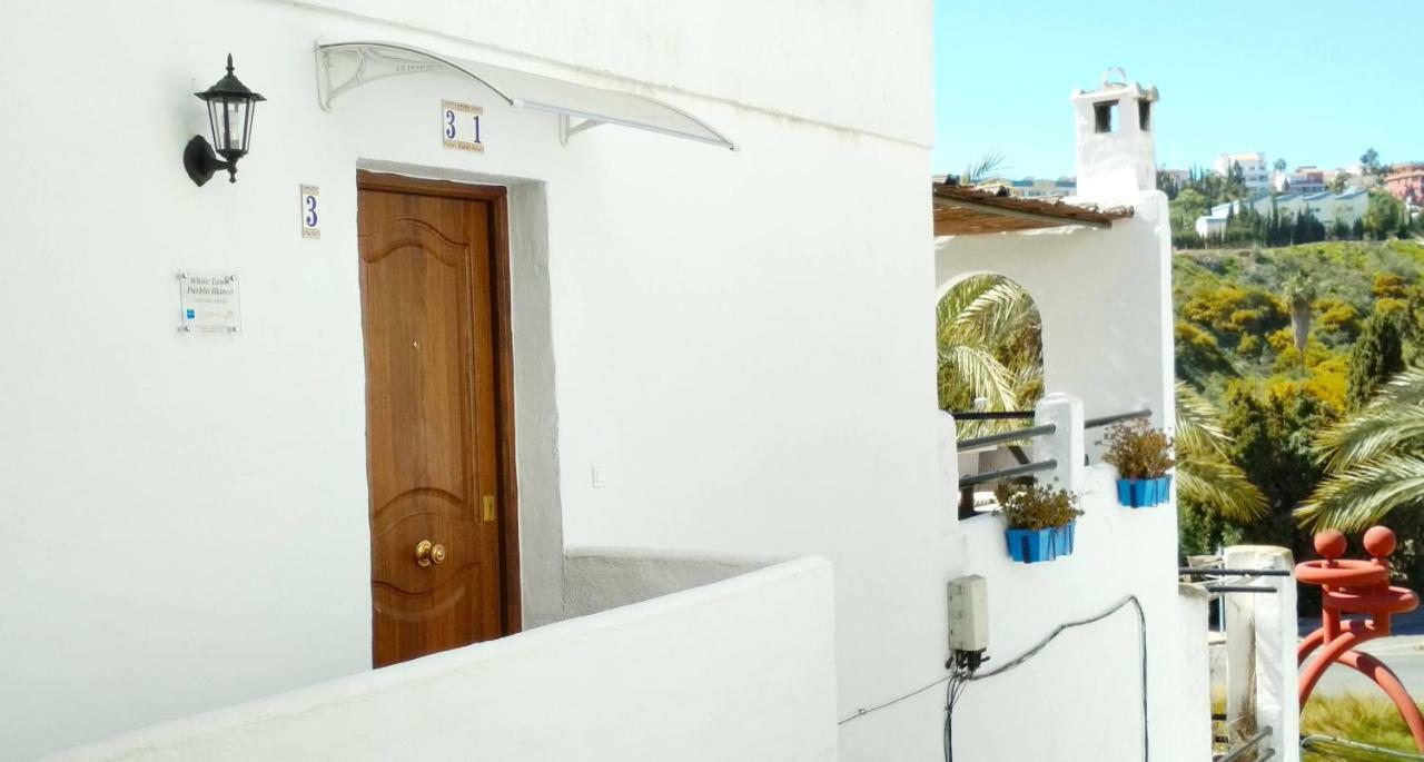 Pueblo Blanco Apartment Беналмадена Екстериор снимка